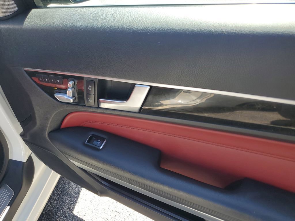 Used 2017 Mercedes-Benz E 400 Coupe image 11