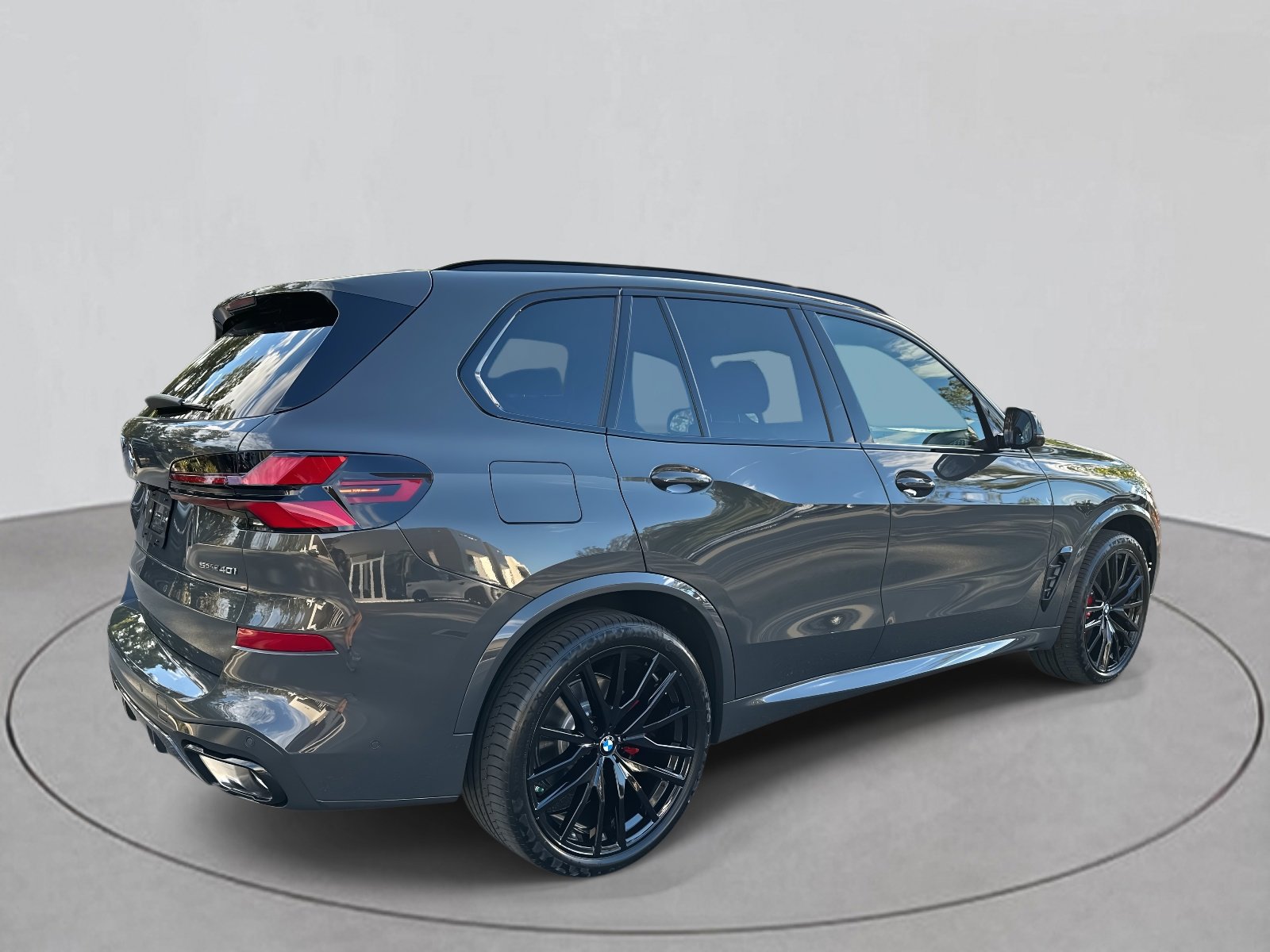 New 2026 BMW X5 sDrive40i w/ M Sport Package image 5