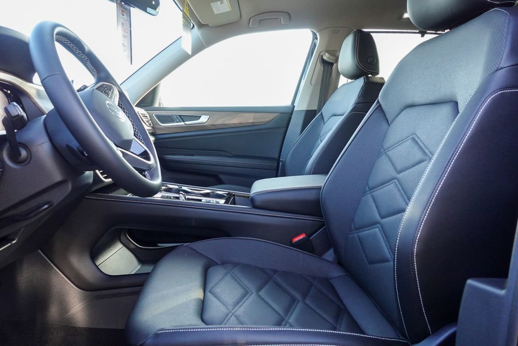 New 2026 Volkswagen Atlas SE image 13