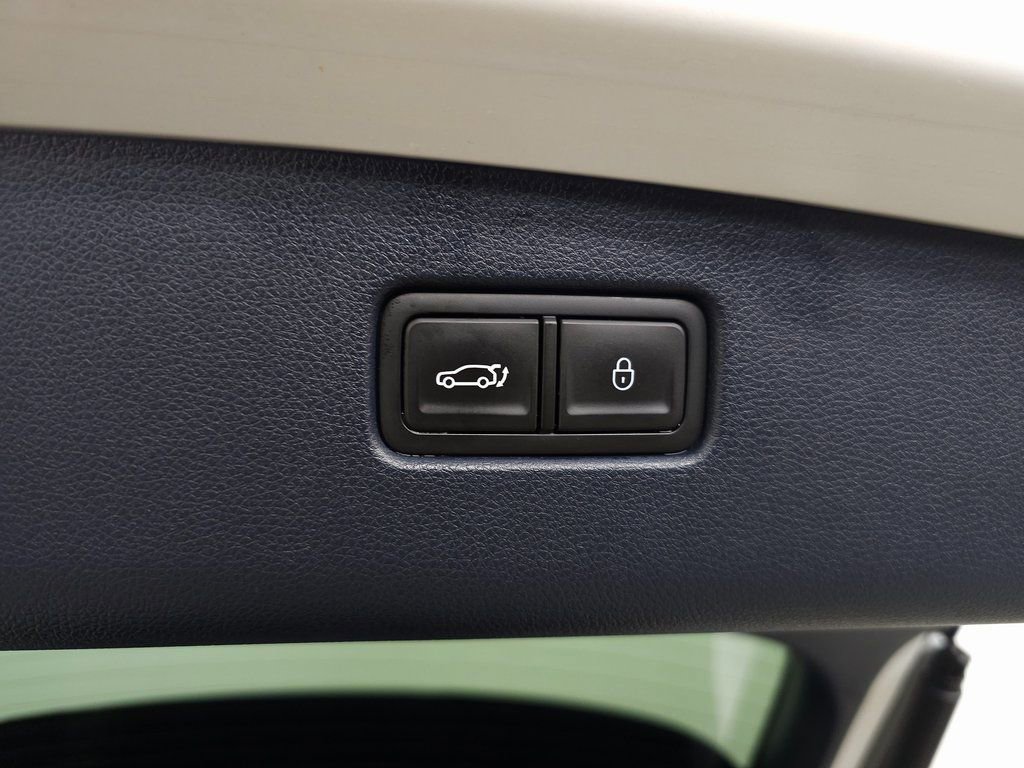 Used 2023 Genesis GV70 3.5T Sport image 9