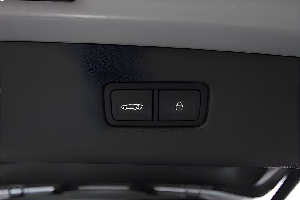 Used 2025 Genesis G70 3.3T Advanced w/ Sport Prestige Package image 16
