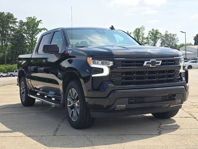 Used 2023 Chevrolet Silverado 1500 RST AWD/4WD image 7