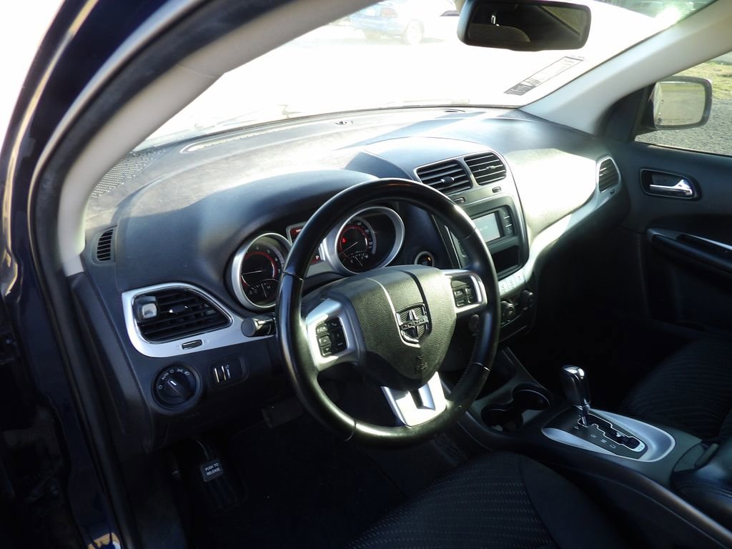 Used 2020 Dodge Journey SE w/ SE Popular Equipment Group image 12