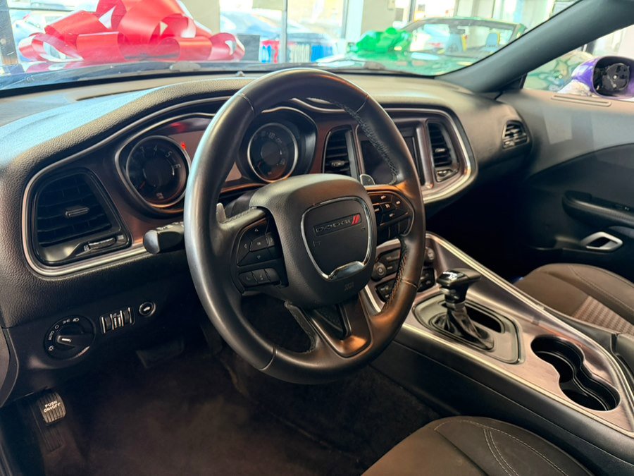 Used 2018 Dodge Challenger SXT w/ Super Sport Group (SS/T) RWD image 19