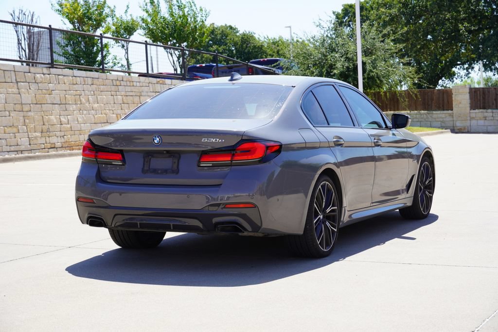 Used 2022 BMW 530e w/ Premium Package RWD image 9