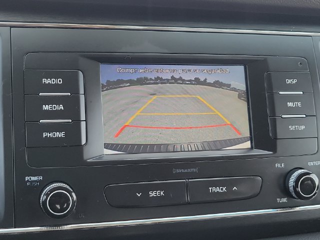 Used 2018 Kia Sedona L FWD image 27