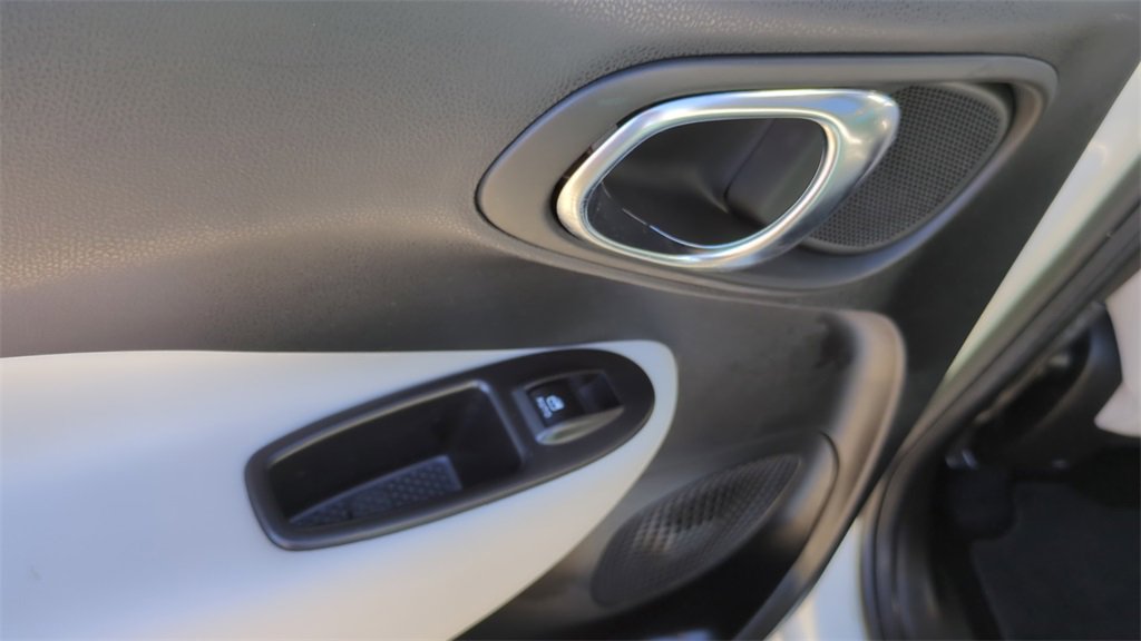 Used 2018 FIAT 500L Lounge image 15