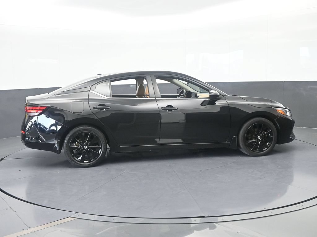 Used 2023 Nissan Sentra SV w/ SV Premium Package FWD image 7