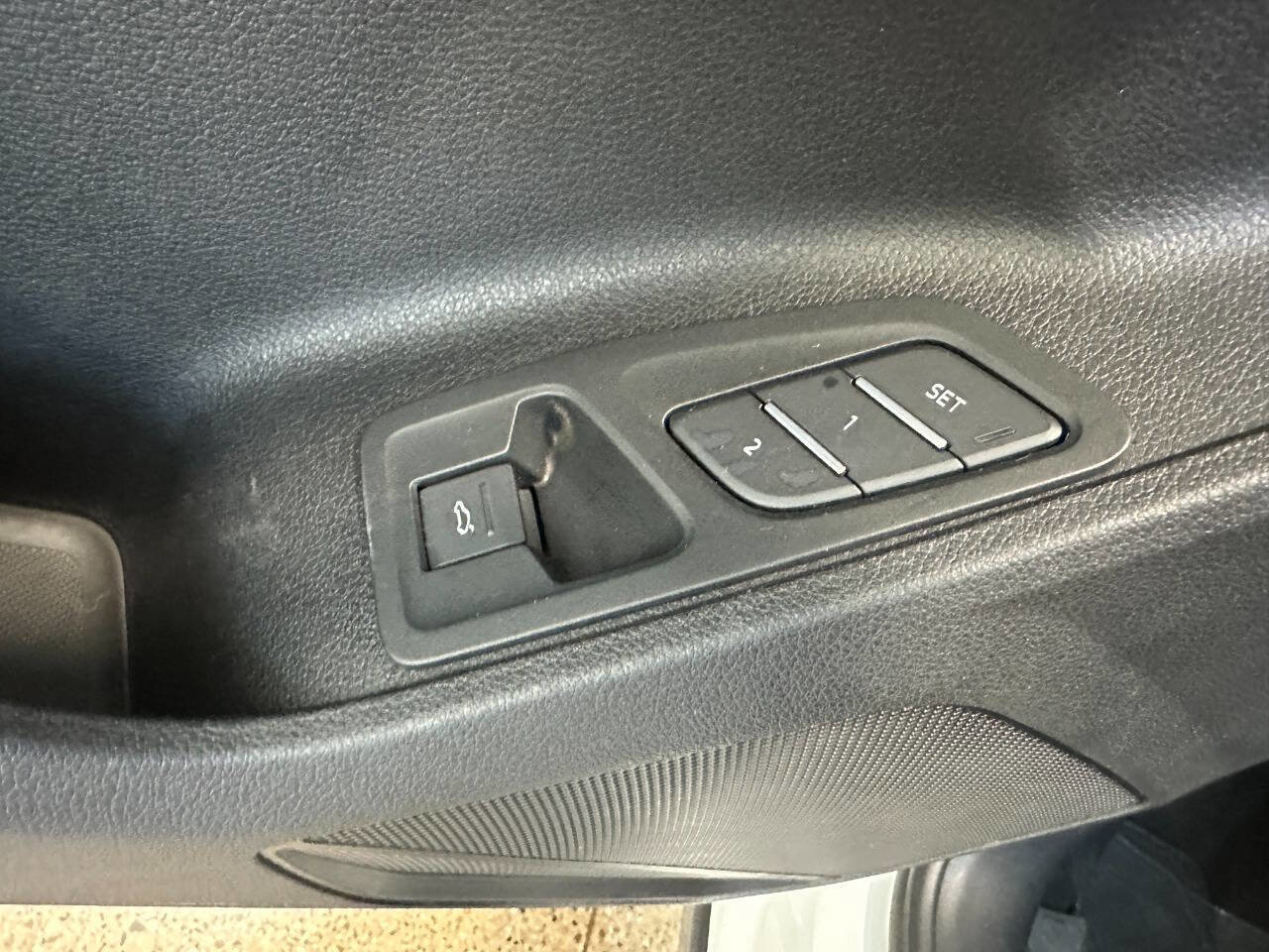 Used 2023 Audi Q3 2.0T Premium image 28