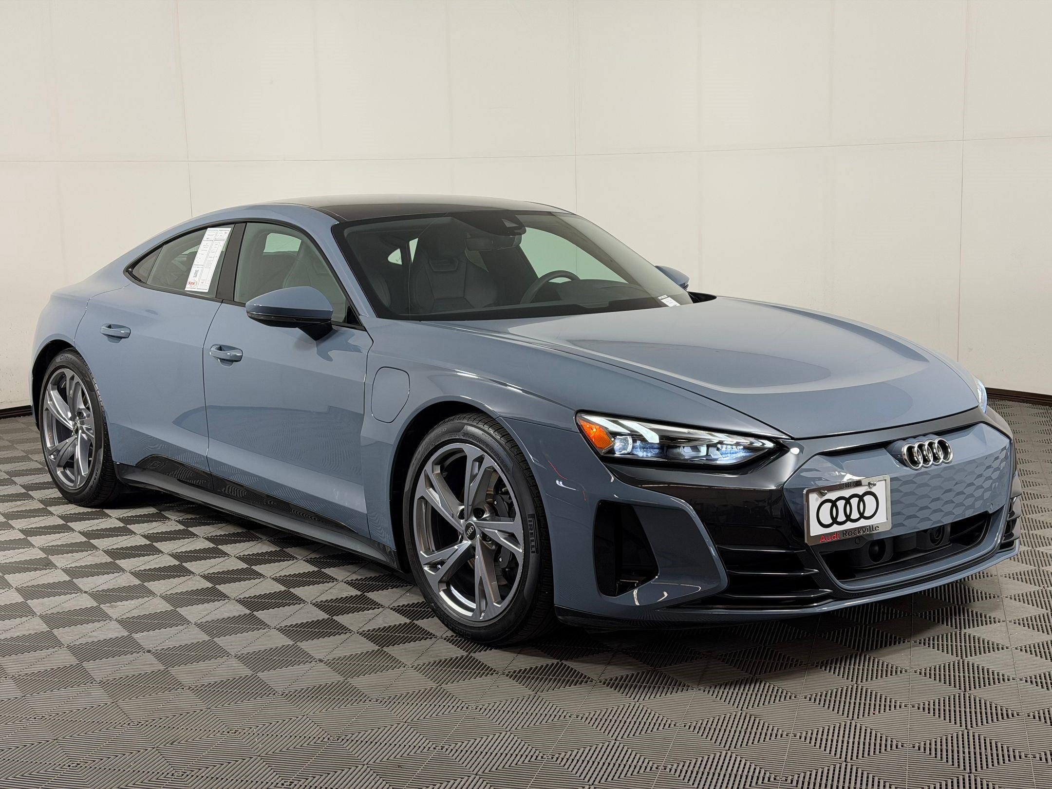 Used 2023 Audi e-tron GT Premium Plus AWD/4WD image 7