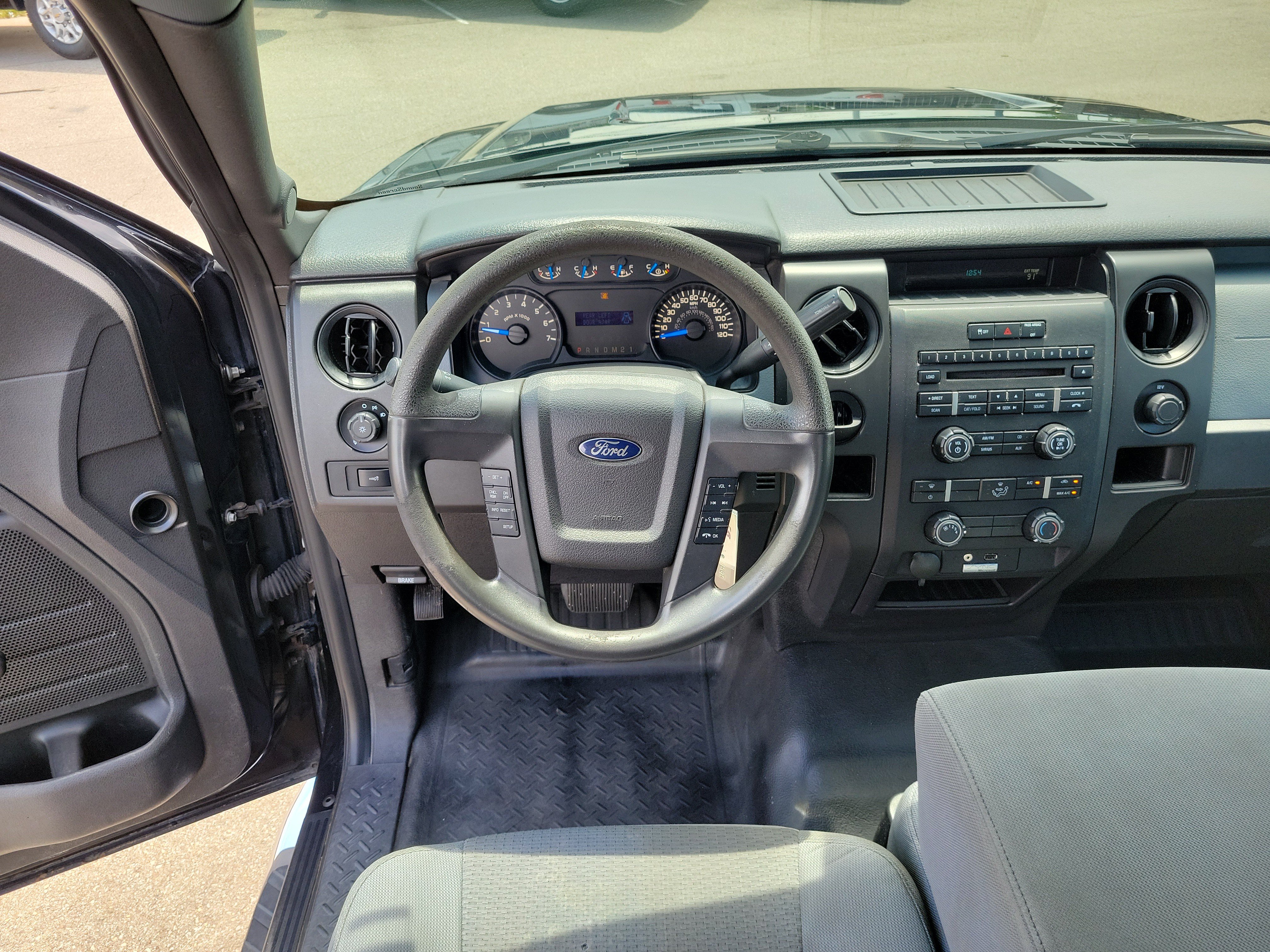 Used 2014 Ford F150 STX w/ Equipment Group 201A Mid RWD image 11