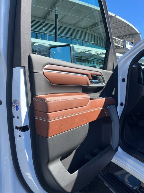 Used 2024 GMC Sierra 3500 Denali Ultimate AWD/4WD image 16