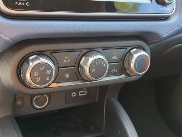 New 2025 Nissan Versa SV w/ Trunk Package FWD image 26
