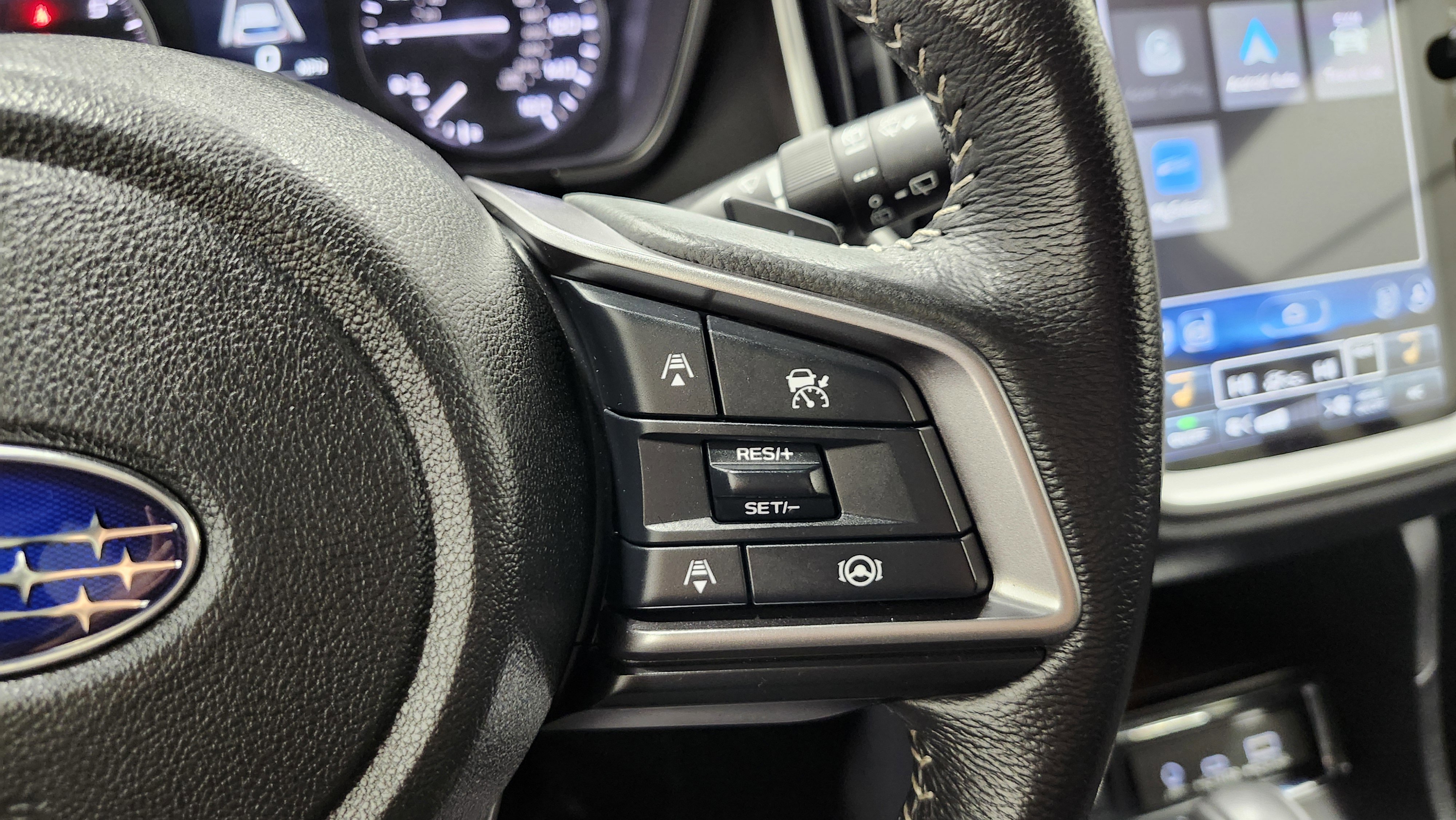 Used 2025 Subaru Ascent Premium image 35