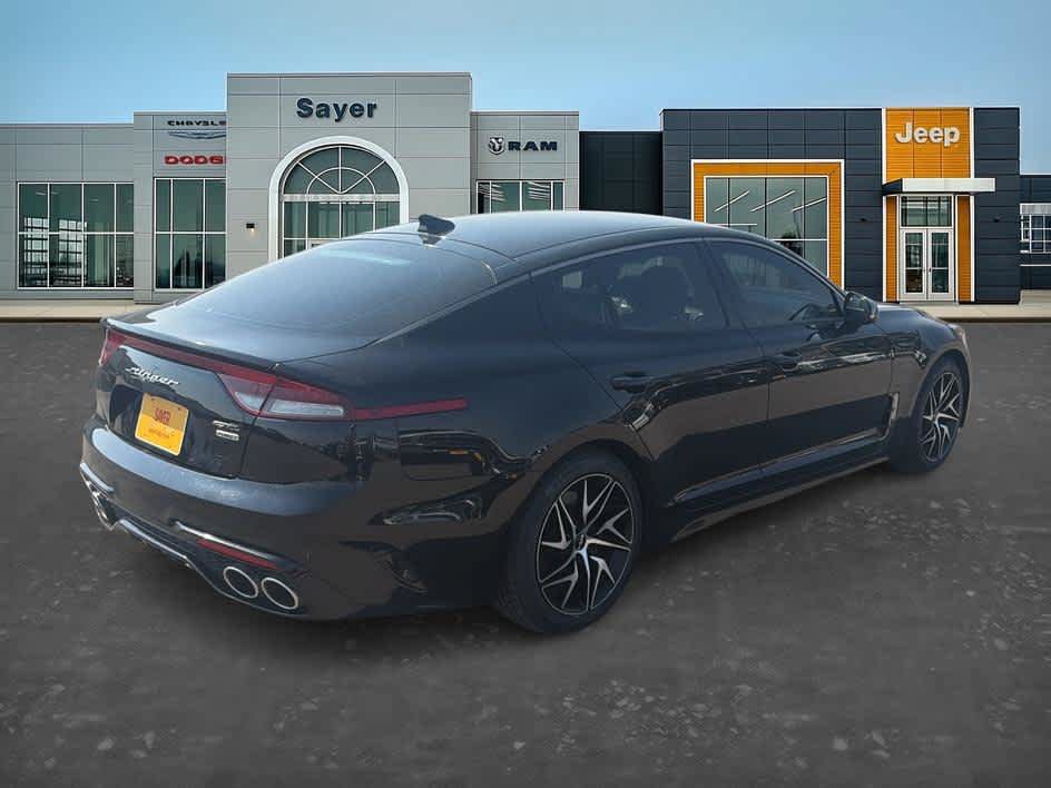 Used 2022 Kia Stinger GT-Line AWD/4WD image 7