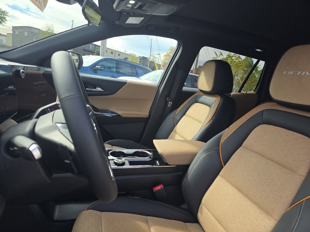 New 2026 Chevrolet Equinox ACTIV w/ Convenience Package III image 22
