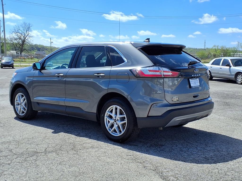 Used 2024 Ford Edge SEL image 5