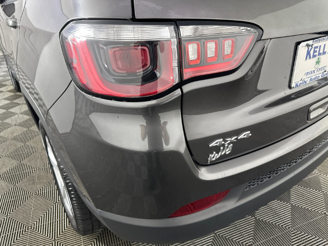 Certified 2017 Jeep Compass Latitude w/ Popular Equipment Group AWD/4WD image 31