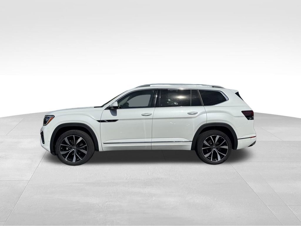 Used 2025 Volkswagen Atlas SEL Premium R-Line image 3