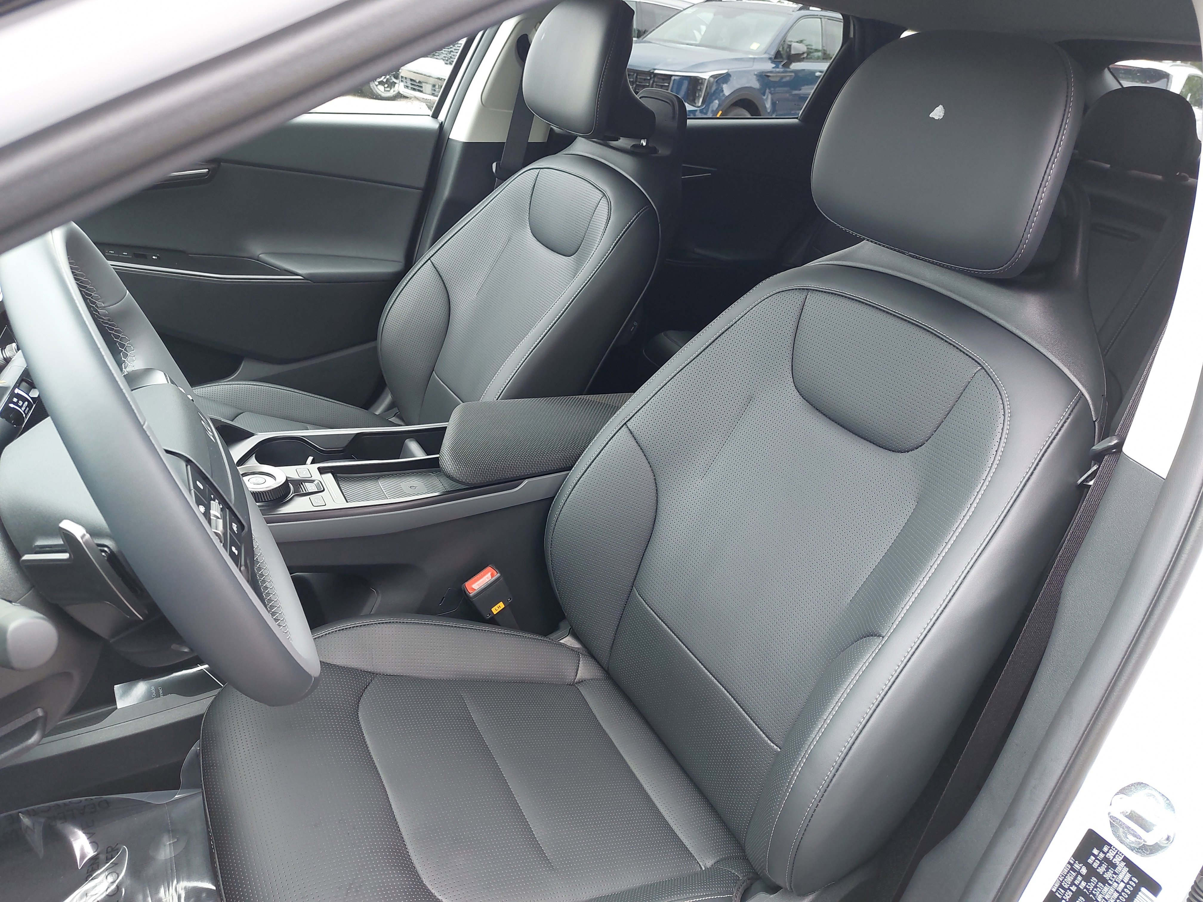 New 2025 Kia EV6 Wind image 16