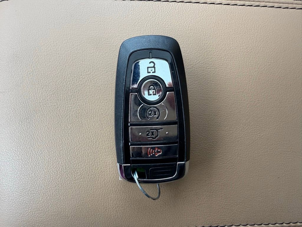 Used 2023 Lincoln Corsair Reserve w/ Equipment Group 202A AWD/4WD image 26