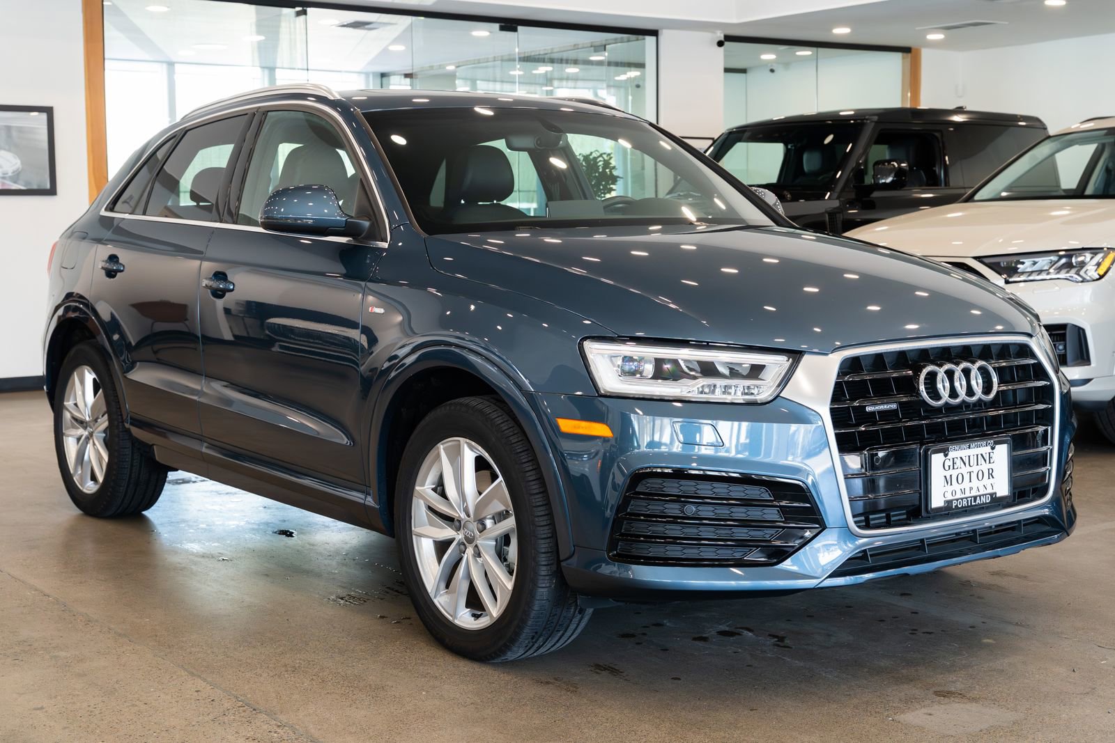 Used 2018 Audi Q3 2.0T Premium Plus image 3