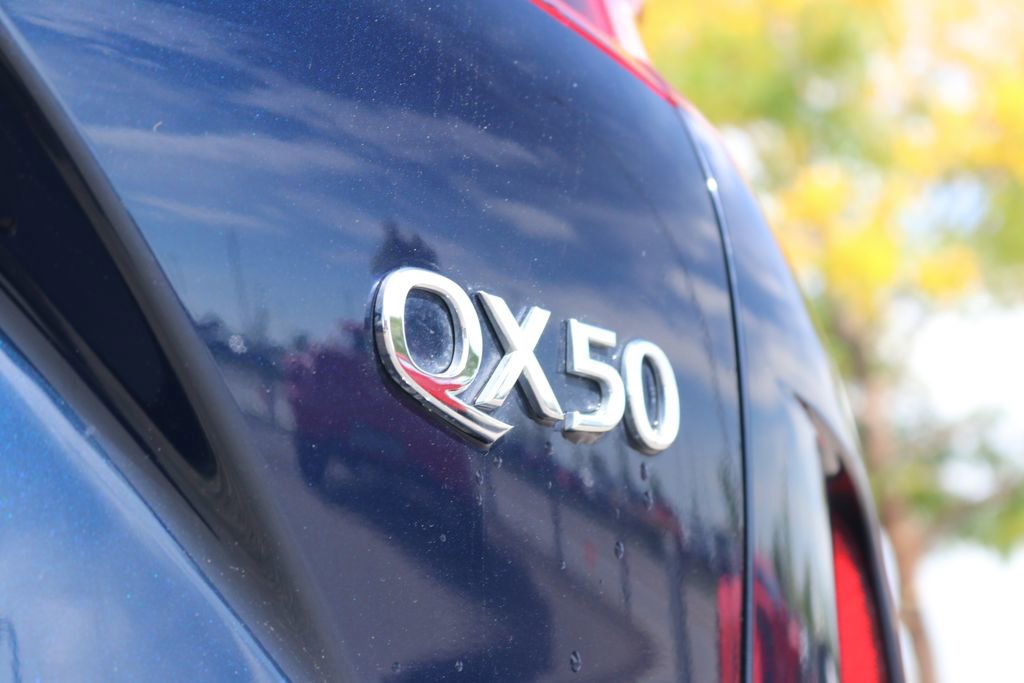 Certified 2021 INFINITI QX50 Autograph w/ Premium White Leather Package image 14