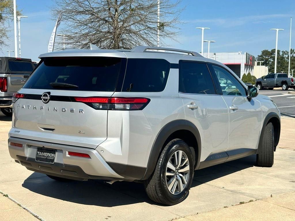 Used 2025 Nissan Pathfinder SL image 28