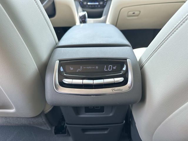 Used 2023 Cadillac XT6 Premium Luxury AWD/4WD image 13