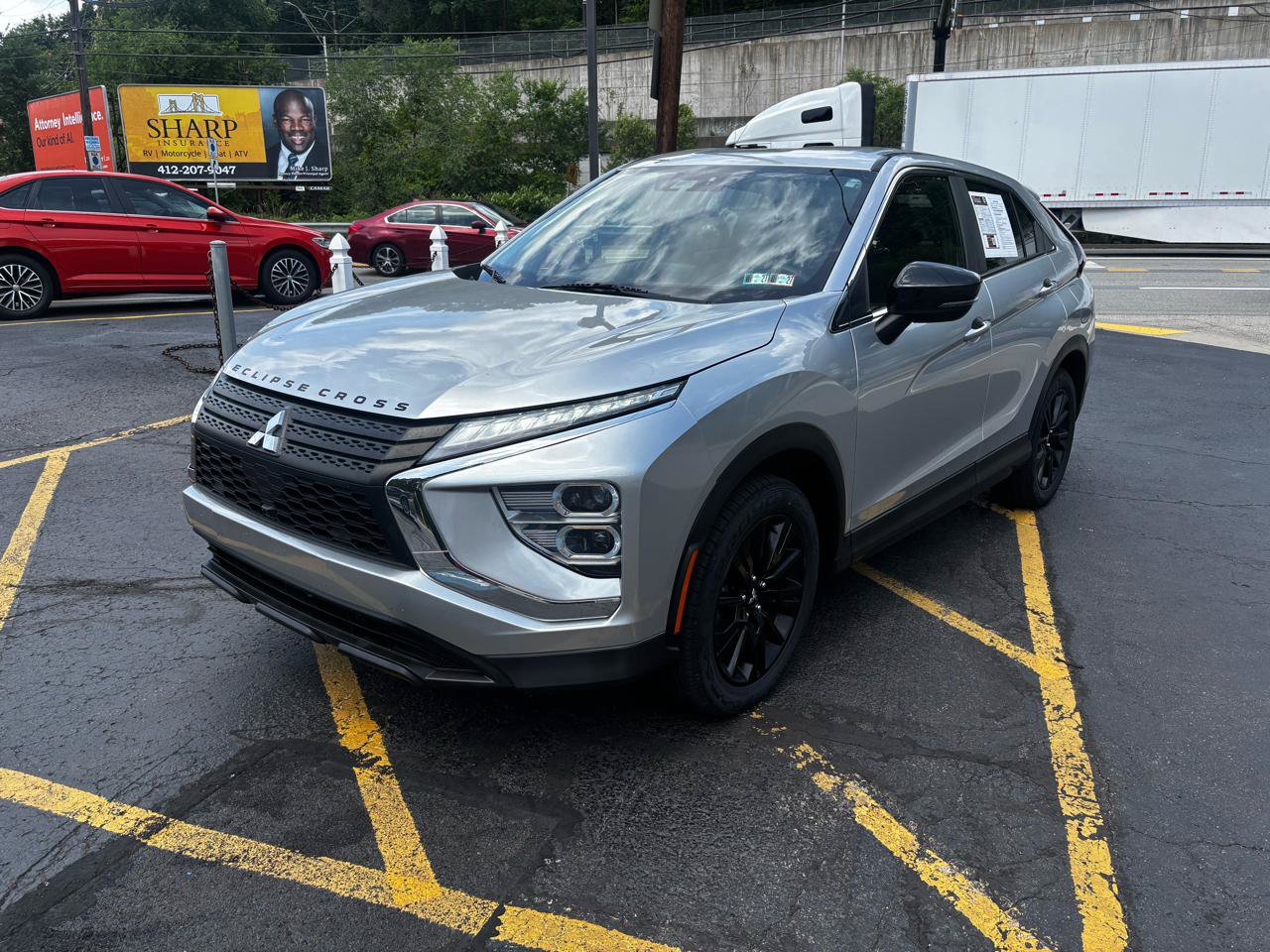 Used 2023 Mitsubishi Eclipse Cross LE AWD/4WD image 3
