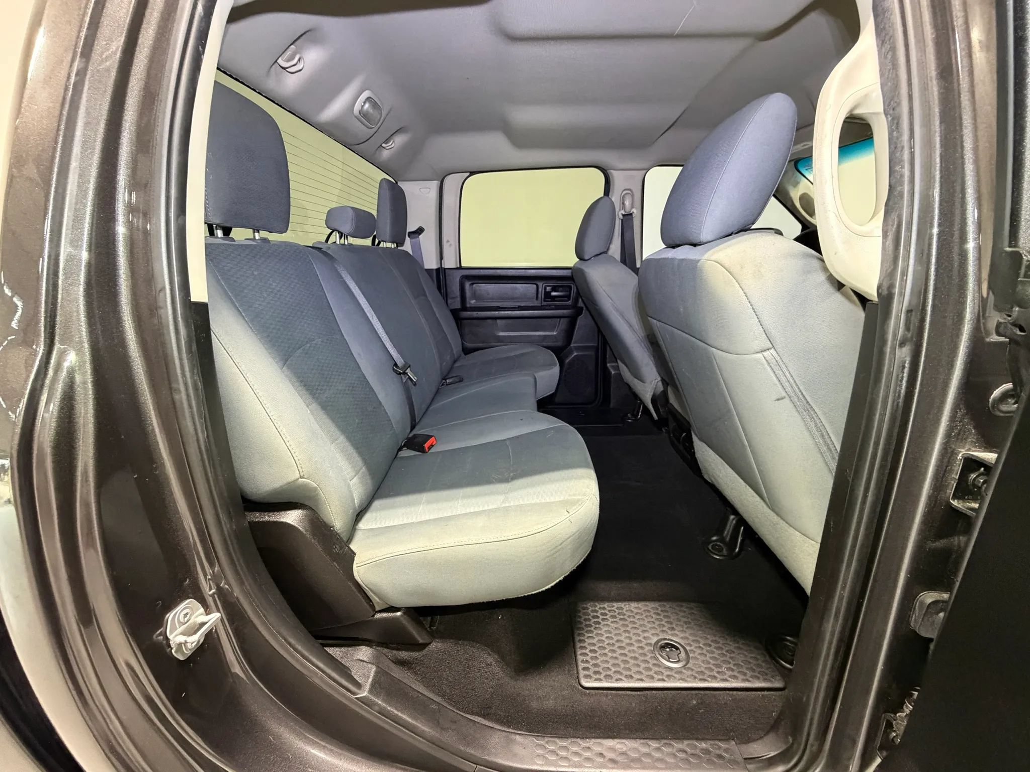 Used 2018 RAM 2500 Tradesman w/ Chrome Appearance Group AWD/4WD image 19