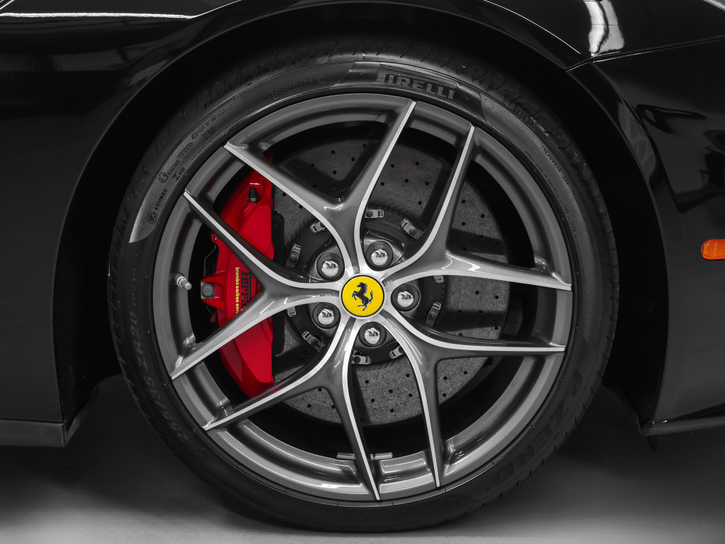Certified 2017 Ferrari F12 Berlinetta RWD image 12