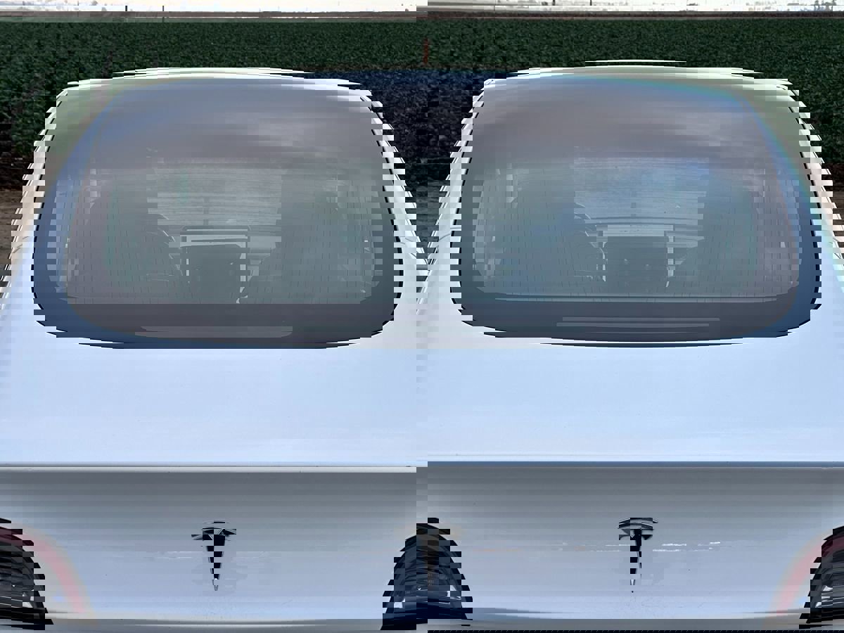 Used 2018 Tesla Model 3 Long Range image 17