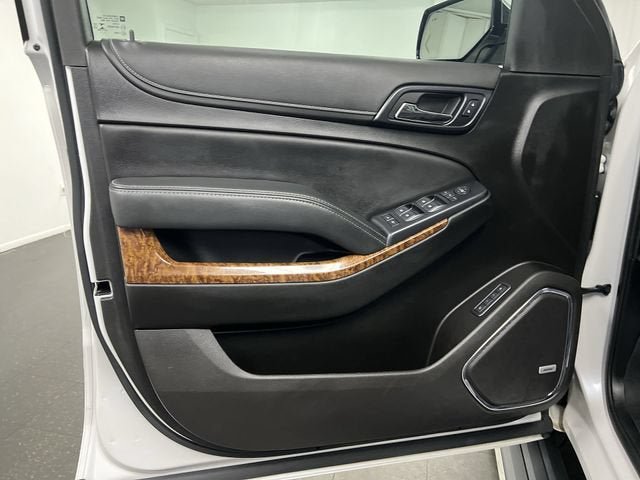 Used 2019 Chevrolet Suburban Premier w/ Premier Plus Edition AWD/4WD image 22