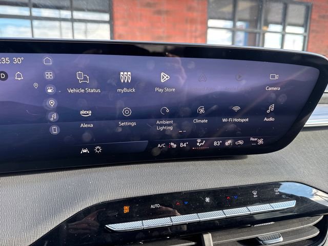 Certified 2025 Buick Enclave Preferred image 4