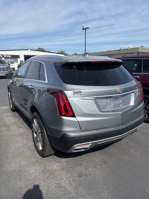 Used 2025 Cadillac XT5 Premium Luxury FWD image 3