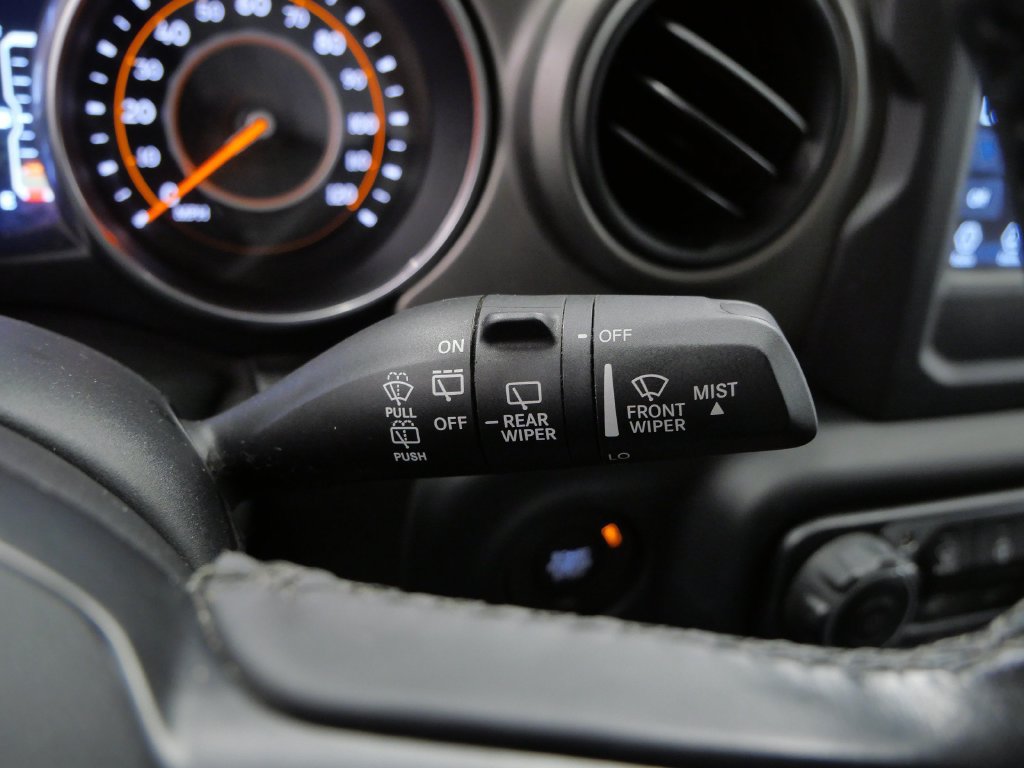 Certified 2019 Jeep Wrangler Sport AWD/4WD image 25