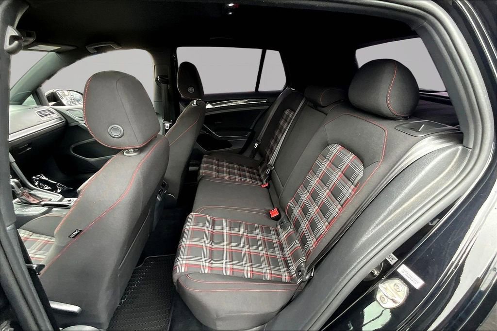 Used 2017 Volkswagen GTI S FWD image 21