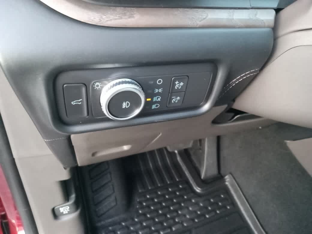Used 2020 Ford Explorer Platinum AWD/4WD image 11