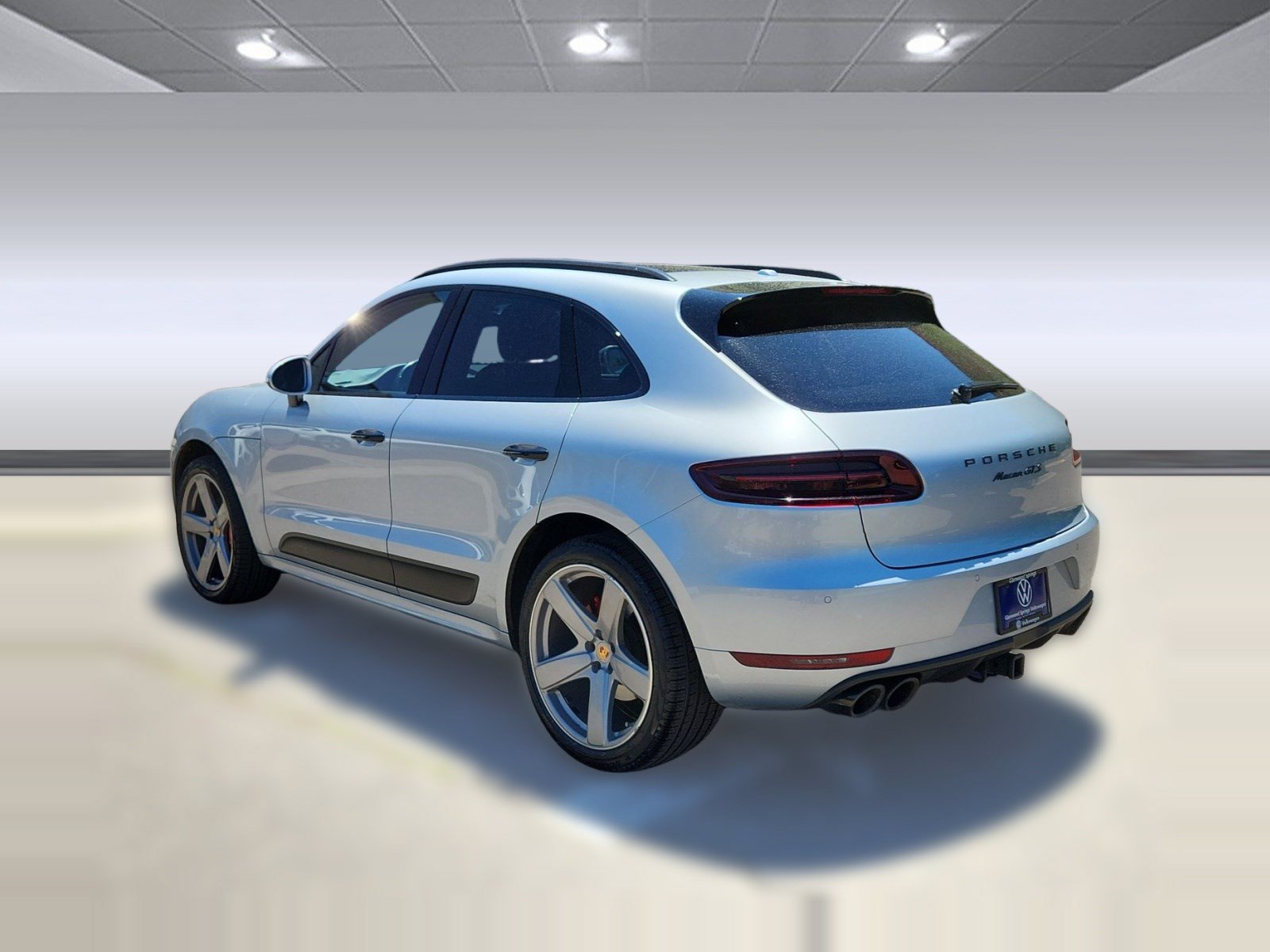 Used 2017 Porsche Macan GTS AWD/4WD image 3