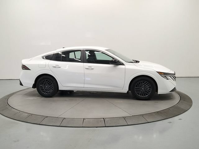 Used 2026 Nissan Sentra SV w/ SV Convenience Package FWD image 9