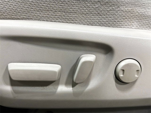 Used 2016 Toyota Sienna LE image 20