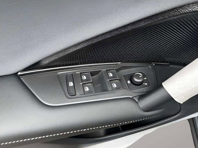 New 2026 Volkswagen Tiguan SE R-Line image 13