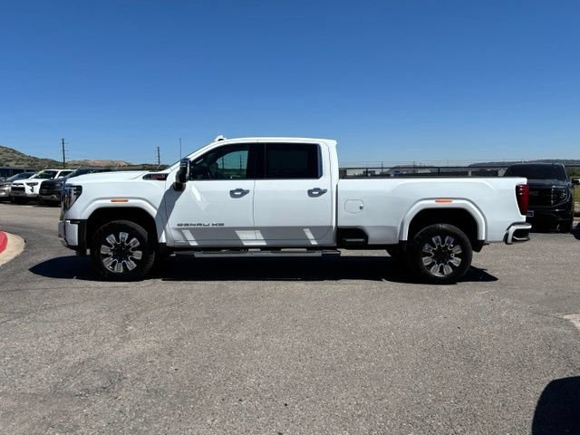 Used 2024 GMC Sierra 3500 Denali w/ Denali Reserve Package AWD/4WD image 2