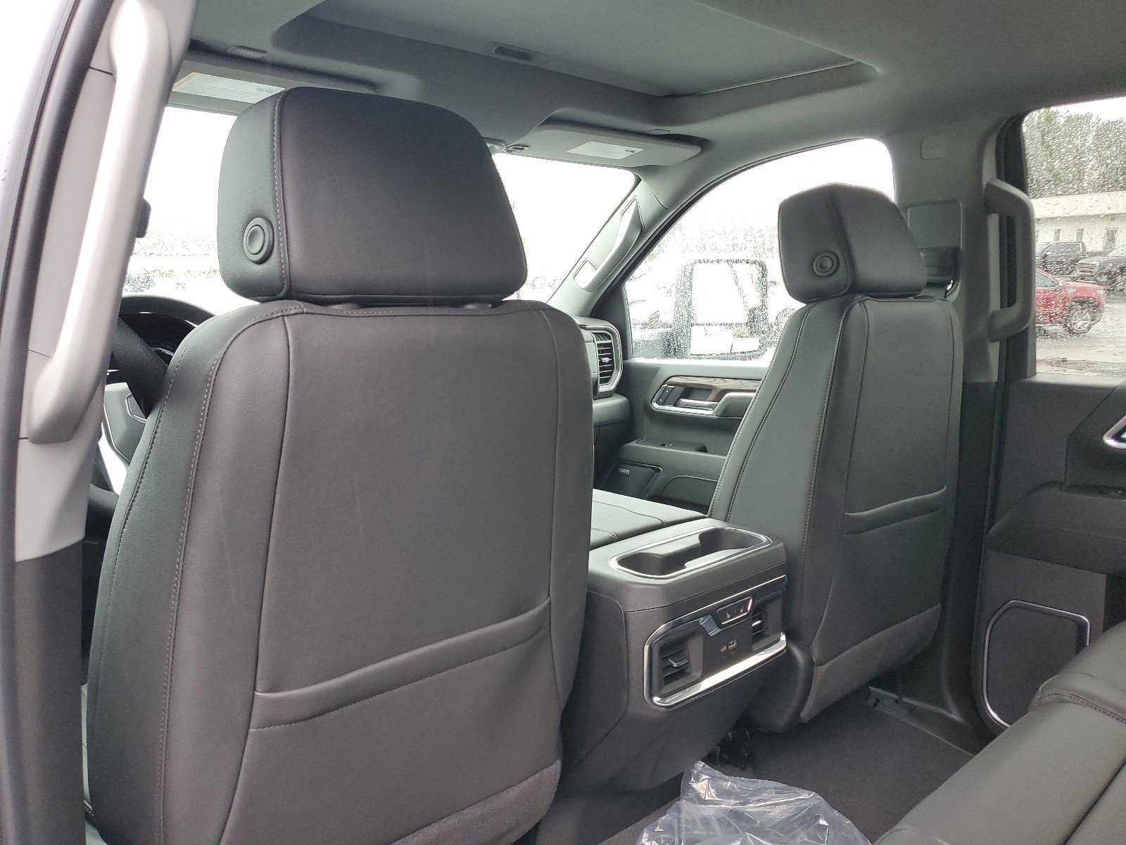 New 2025 GMC Sierra 2500 SLT w/ SLT Premium Package image 12