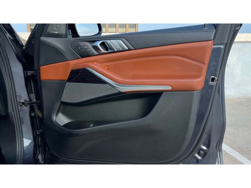 Used 2020 BMW X7 M50i image 20