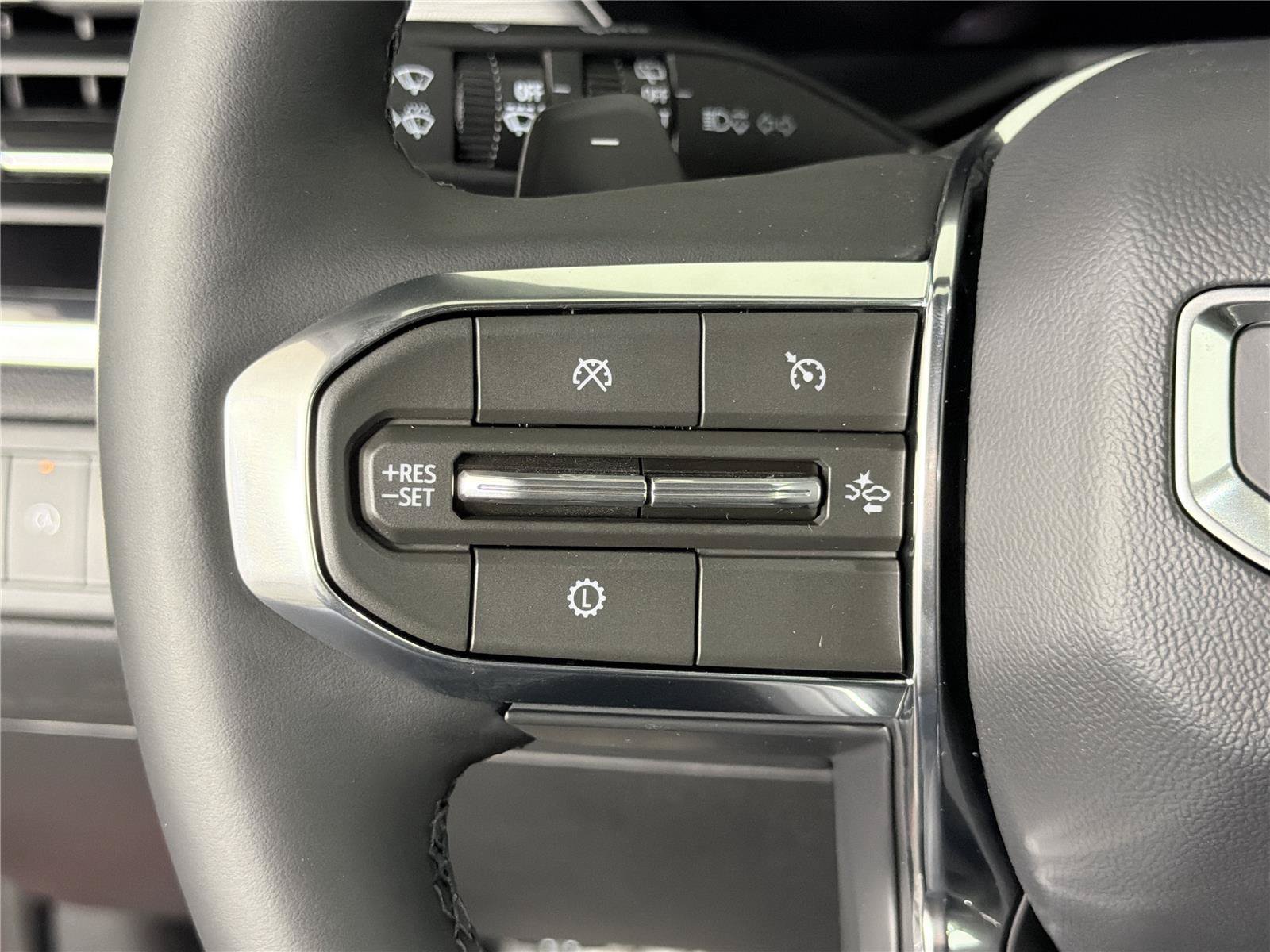 New 2026 GMC Acadia Elevation w/ Black Edition FWD image 26