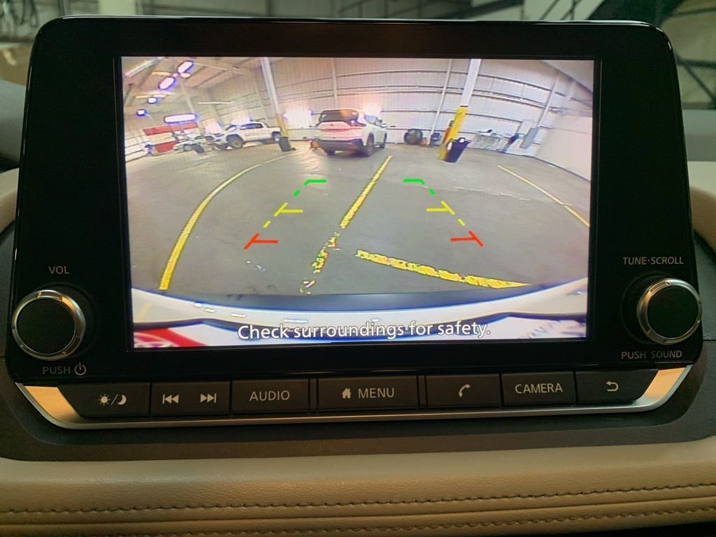 Used 2023 Nissan Rogue SV image 21