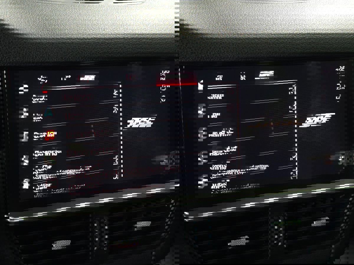 Used 2023 Porsche Cayenne Platinum Edition image 41