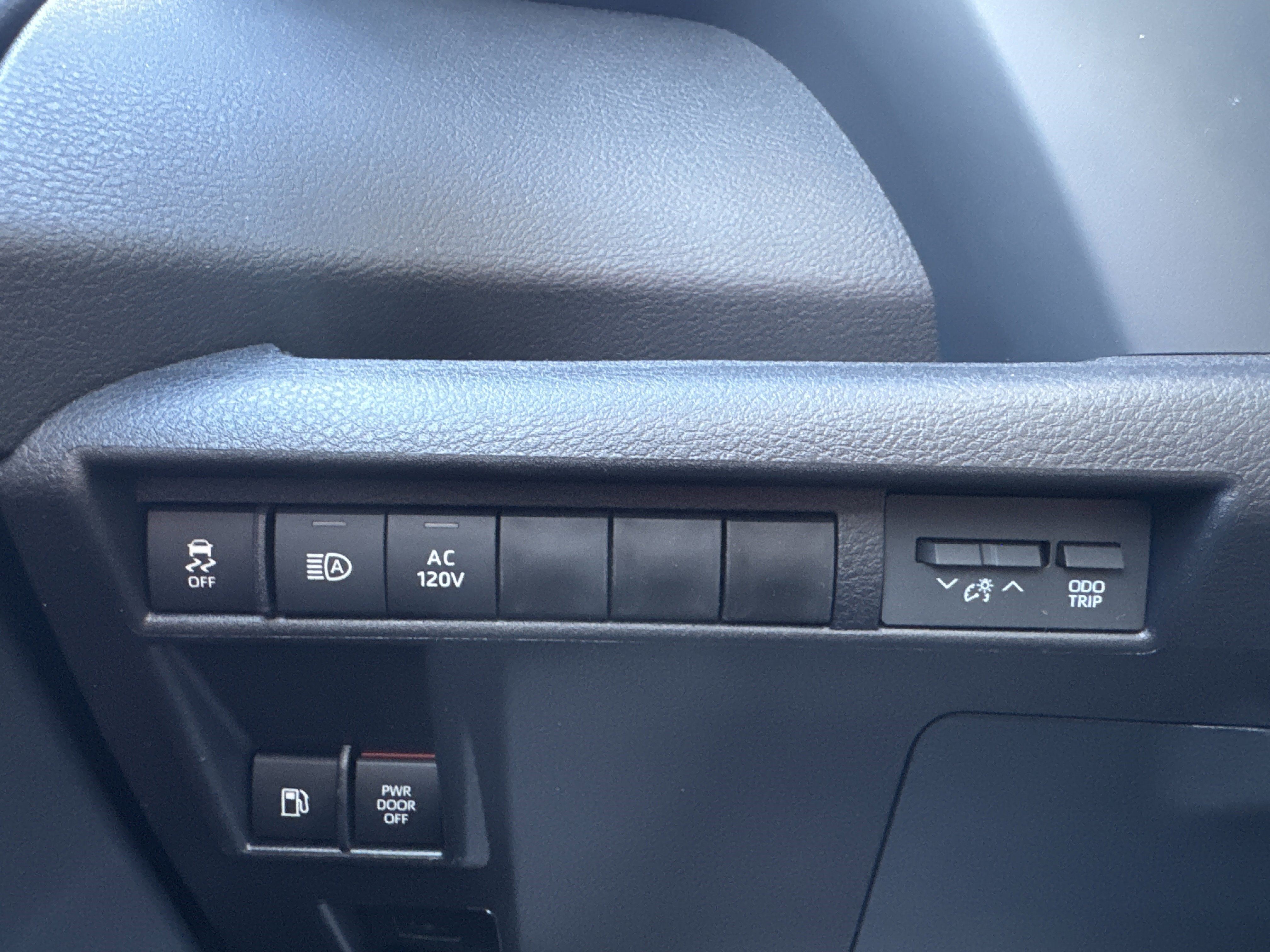 New 2026 Toyota Sienna XLE Woodland Edition AWD/4WD image 34